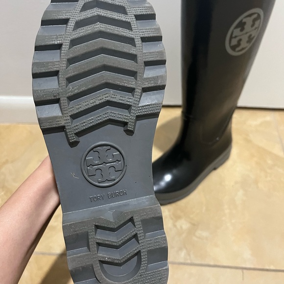 Tory Burch rain boots - Picture 4 of 6